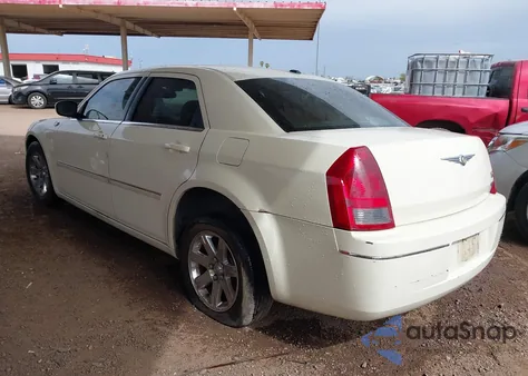 2007 Chrysler 300 Touring from USA, damaged, VIN 2C3LA53G07H773089